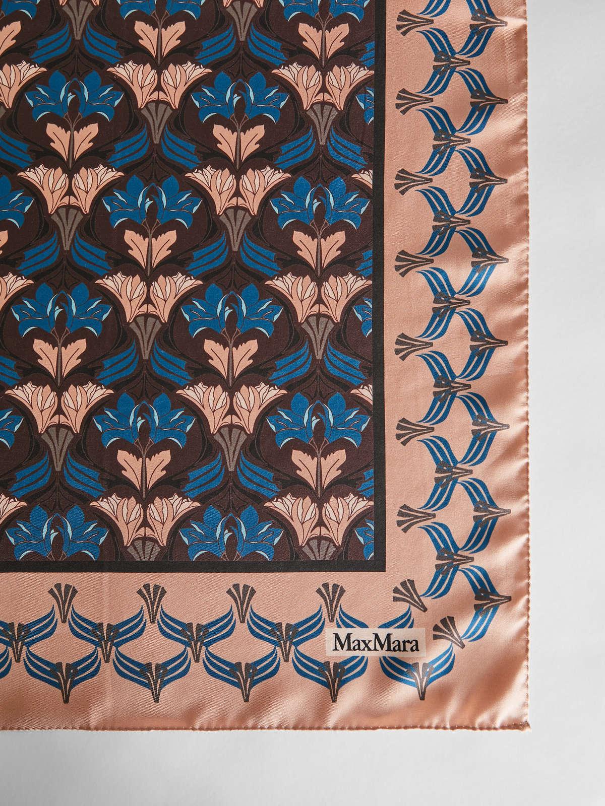 Womens Max Mara Scarves And Foulards | Silk Neckerchief Bordeaux